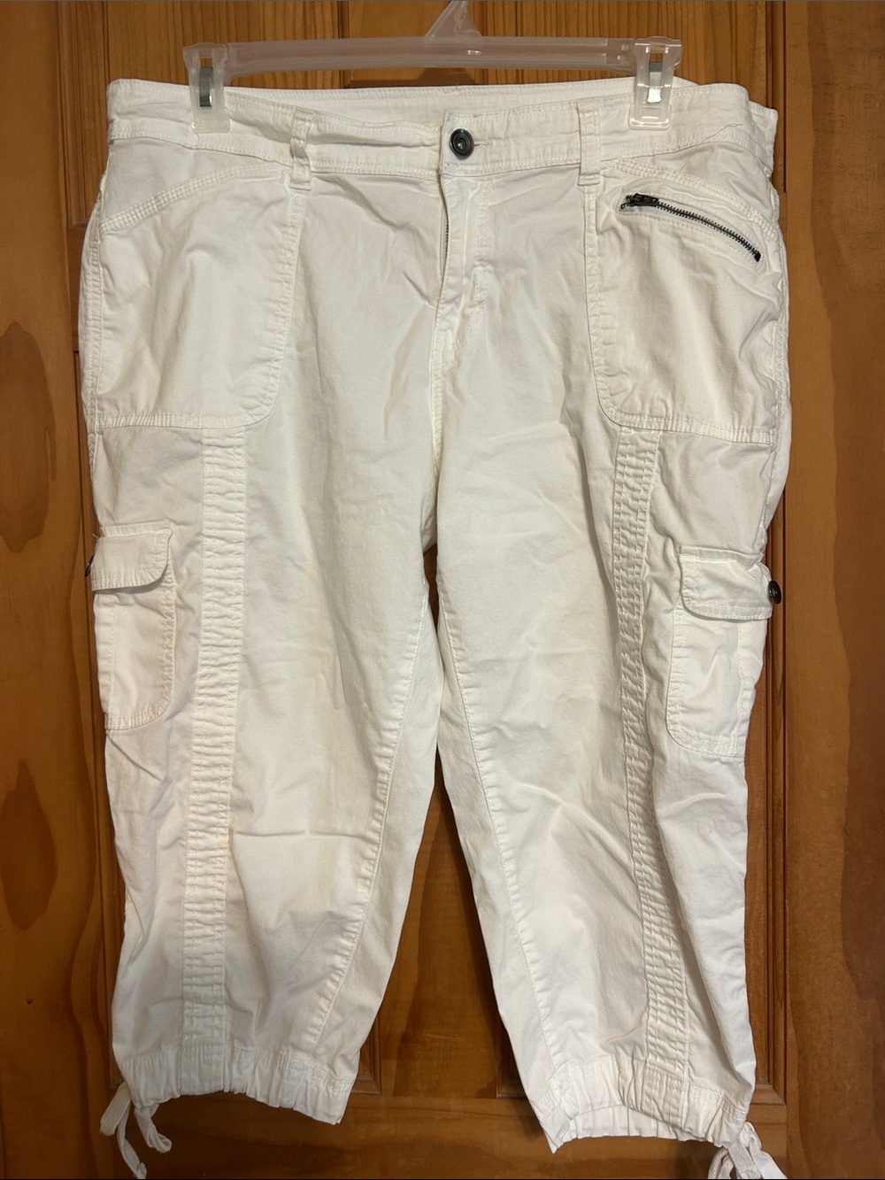 Women’s Gloria Faded Glory Cargo Capris Cotton/Spandex White Size 18 Like New